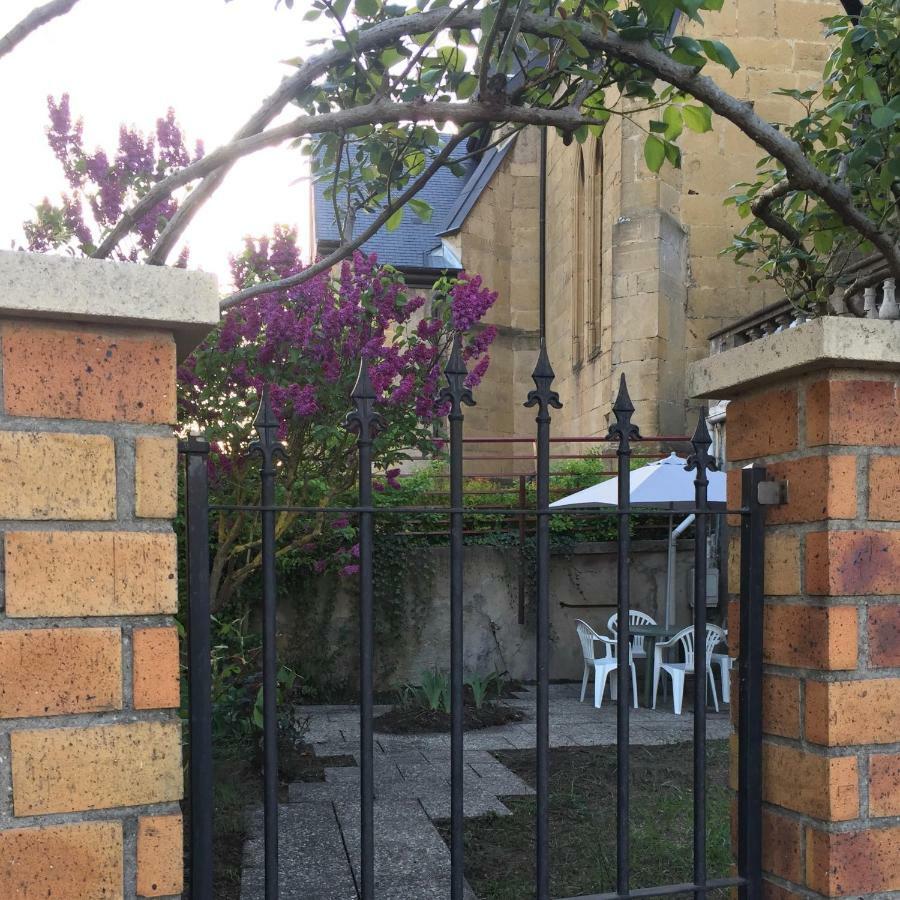 Gîte 100m2, jardin privé, 3 chambres à Mondelange Esterno foto