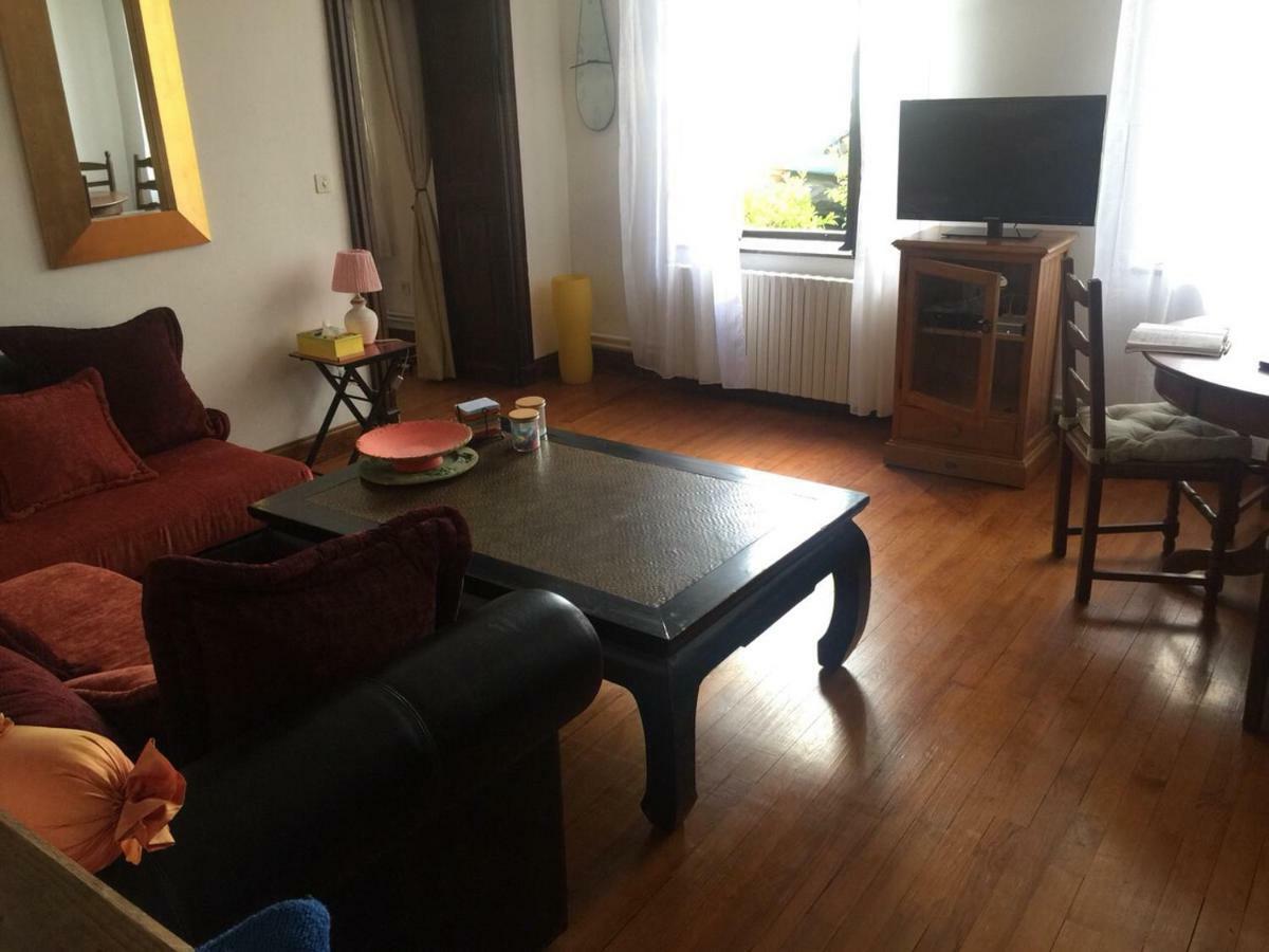 Gîte 100m2, jardin privé, 3 chambres à Mondelange Esterno foto