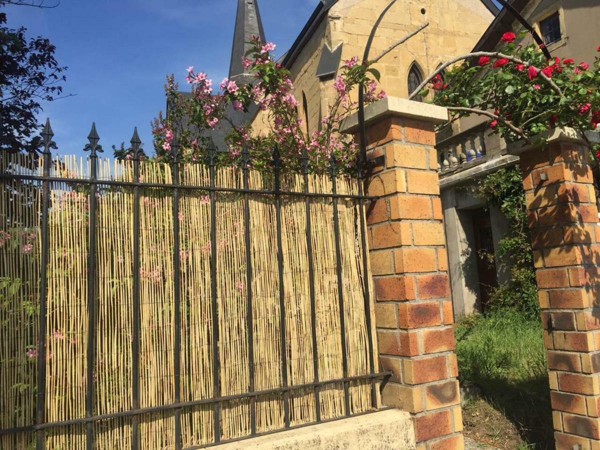 Gîte 100m2, jardin privé, 3 chambres à Mondelange Esterno foto