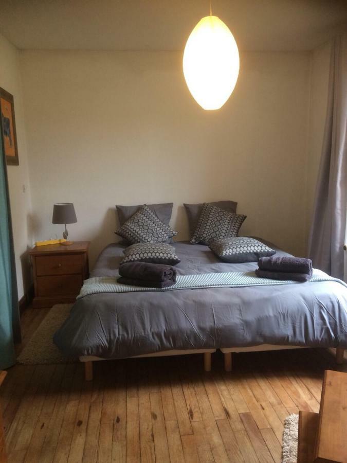 Gîte 100m2, jardin privé, 3 chambres à Mondelange Esterno foto