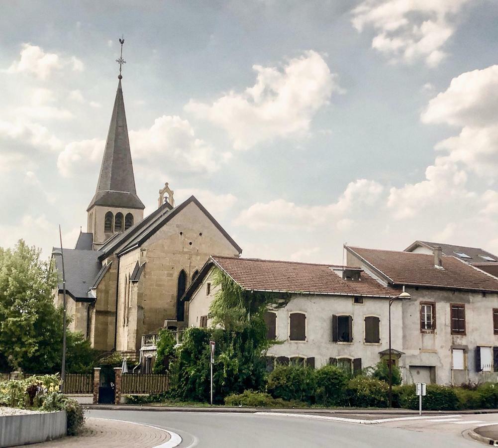 Gîte 100m2, jardin privé, 3 chambres à Mondelange Esterno foto