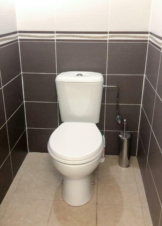 Gîte 100m2, jardin privé, 3 chambres à Mondelange Esterno foto